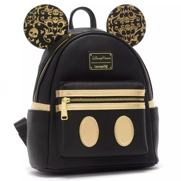 Loungefly Pirates of the Caribbean Mickey Mouse The Main Attraction backpack